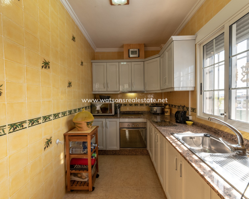 Venta - Chalet Independiente - Urb. La Marina
