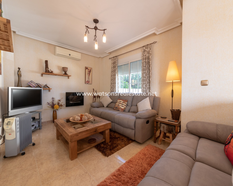 Venta - Chalet Independiente - Urb. La Marina