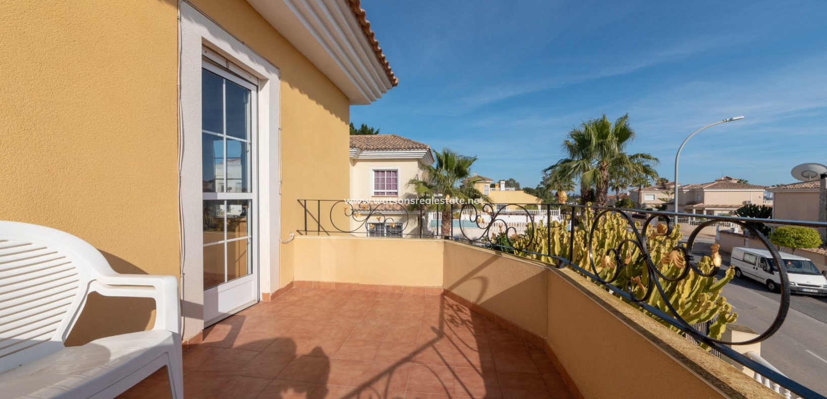 Venta - Chalet Independiente - Urb. La Marina