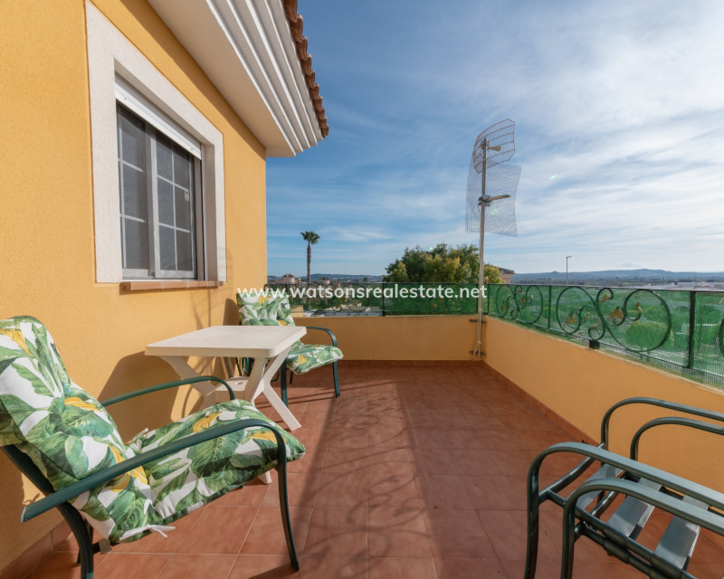Venta - Chalet Independiente - Urb. La Marina