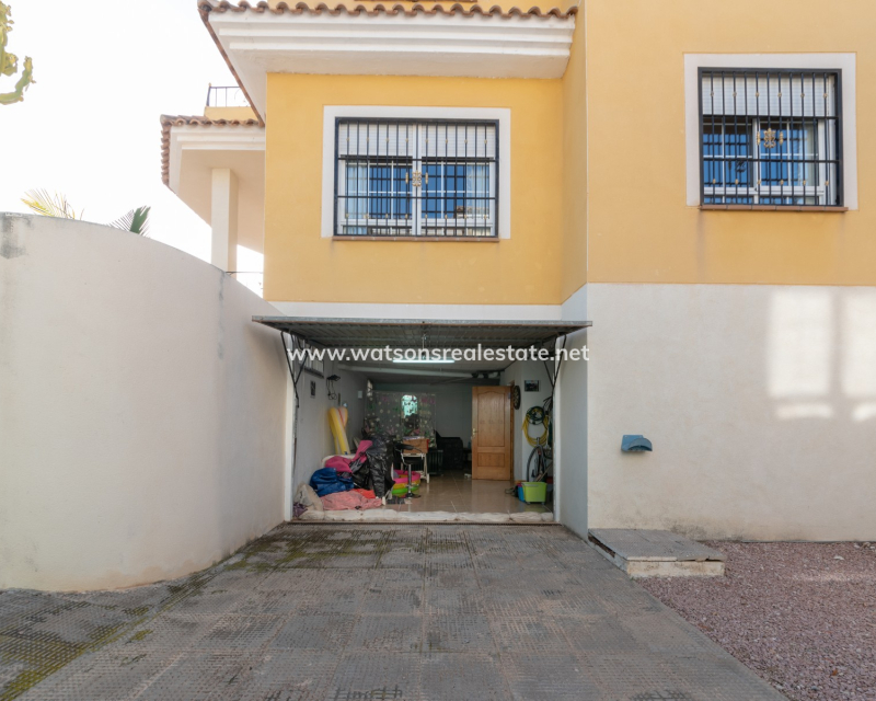 Venta - Chalet Independiente - Urb. La Marina