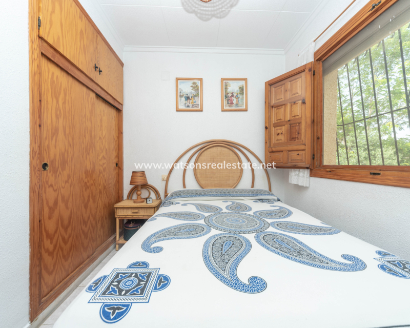 Venta - Chalet Independiente - Urb. La Marina