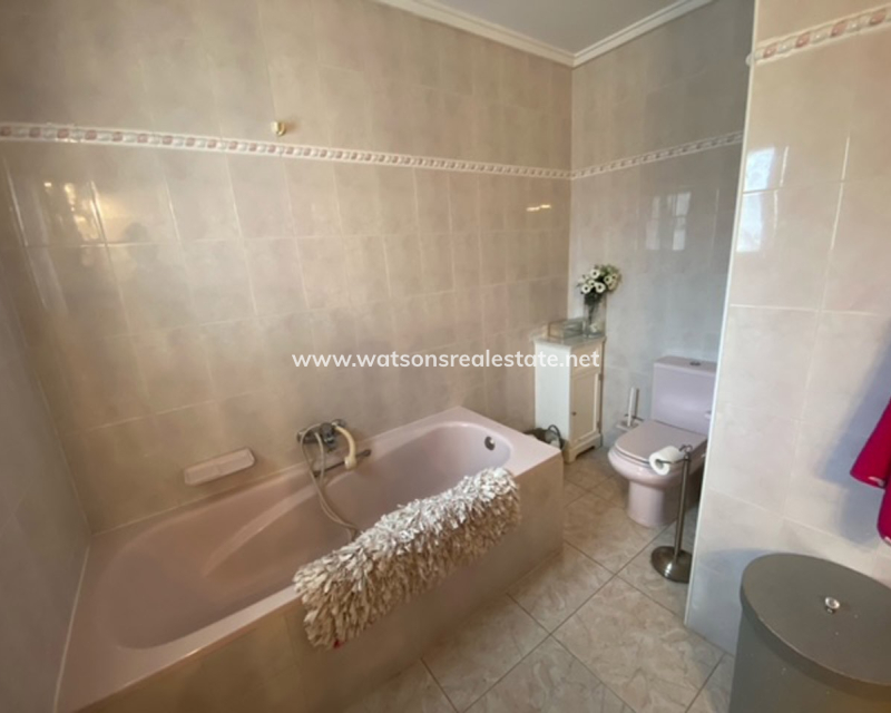 Venta - Chalet Independiente - Urb. La Marina