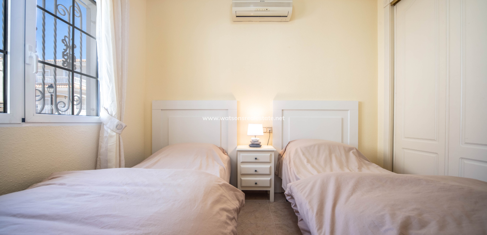 Venta - Chalet Independiente - Urb. La Marina