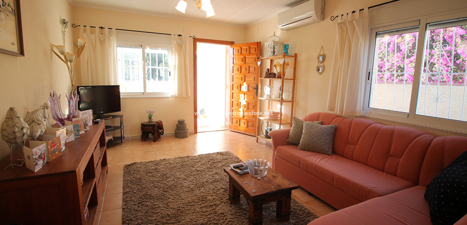 Venta - Chalet Independiente - Urb. La Marina