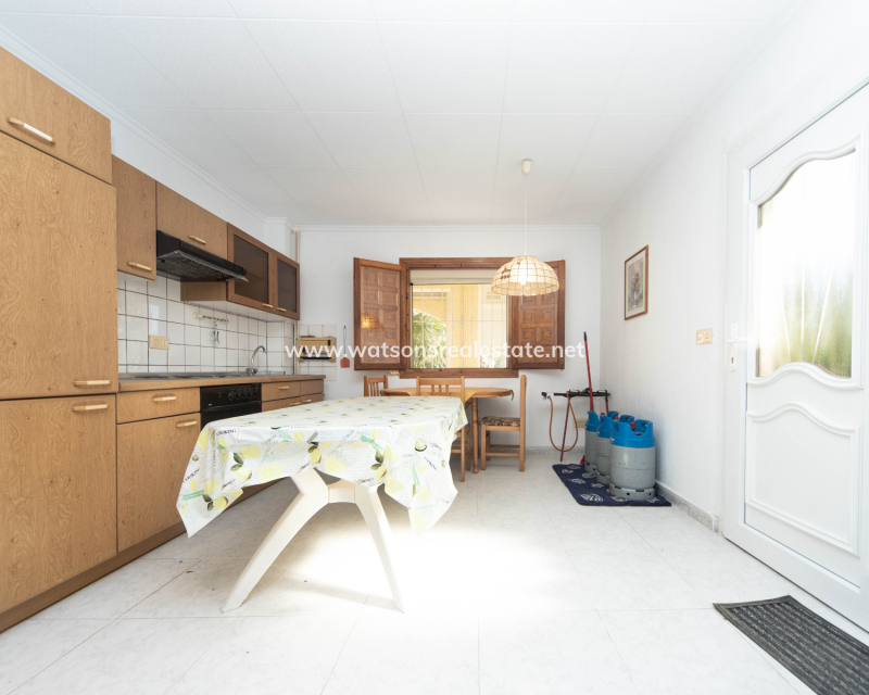 Venta - Chalet Independiente - Urb. La Marina