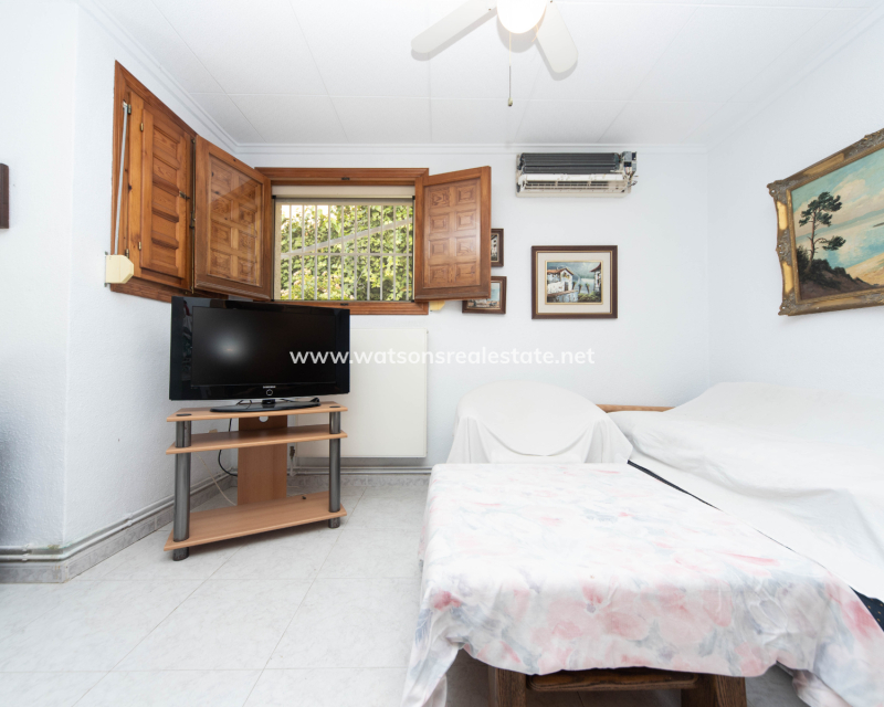 Venta - Chalet Independiente - Urb. La Marina