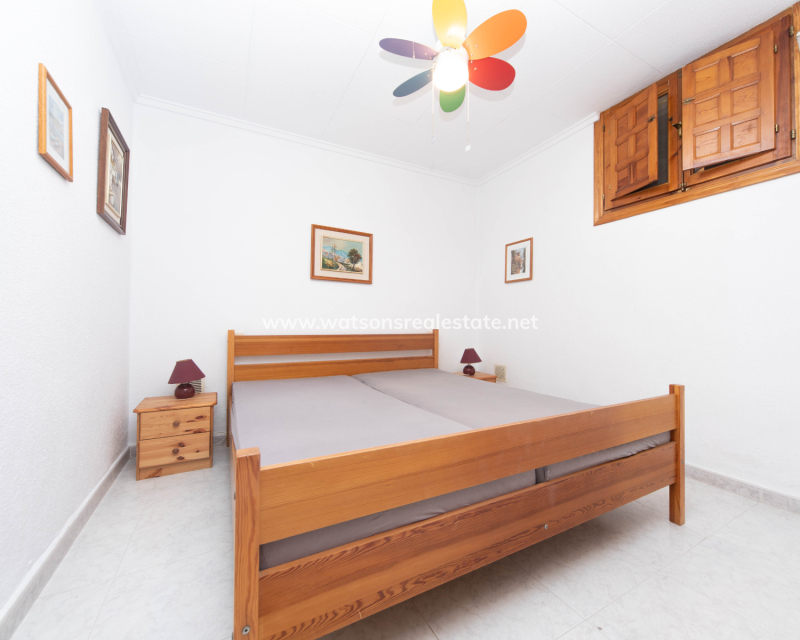 Venta - Chalet Independiente - Urb. La Marina