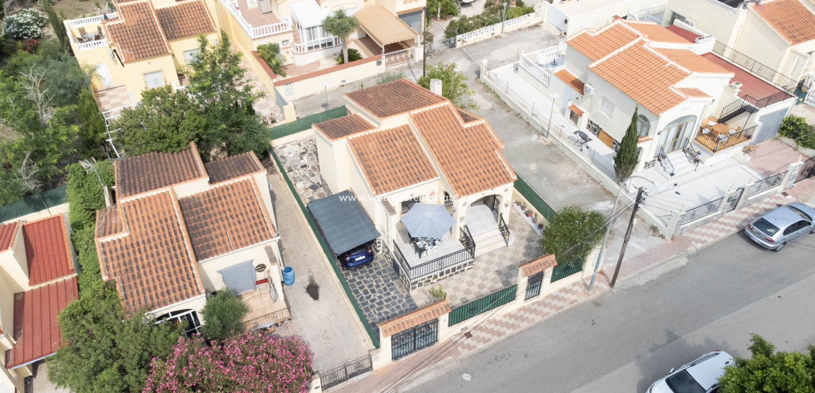 Venta - Chalet Independiente - Urb. La Marina