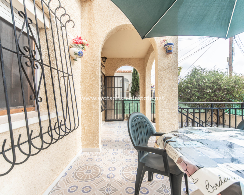 Venta - Chalet Independiente - Urb. La Marina