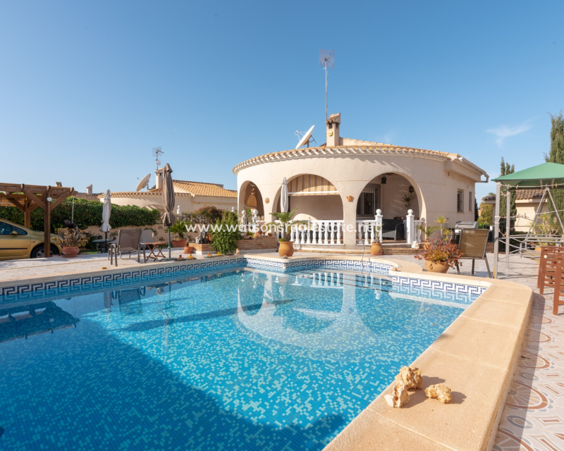 Venta - Chalet Independiente - Urb. La Marina
