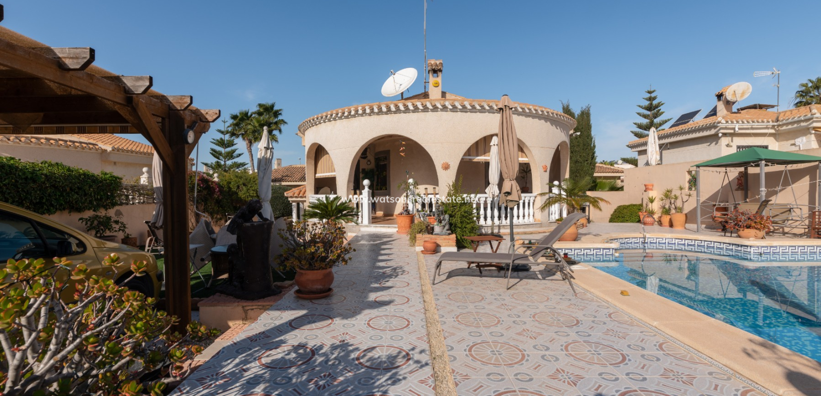 Venta - Chalet Independiente - Urb. La Marina