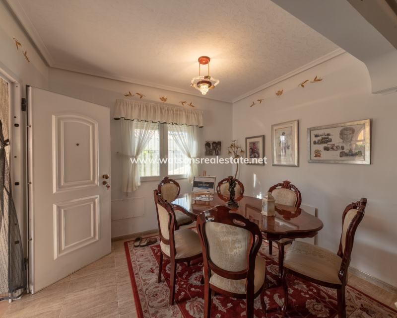 Venta - Chalet Independiente - Urb. La Marina