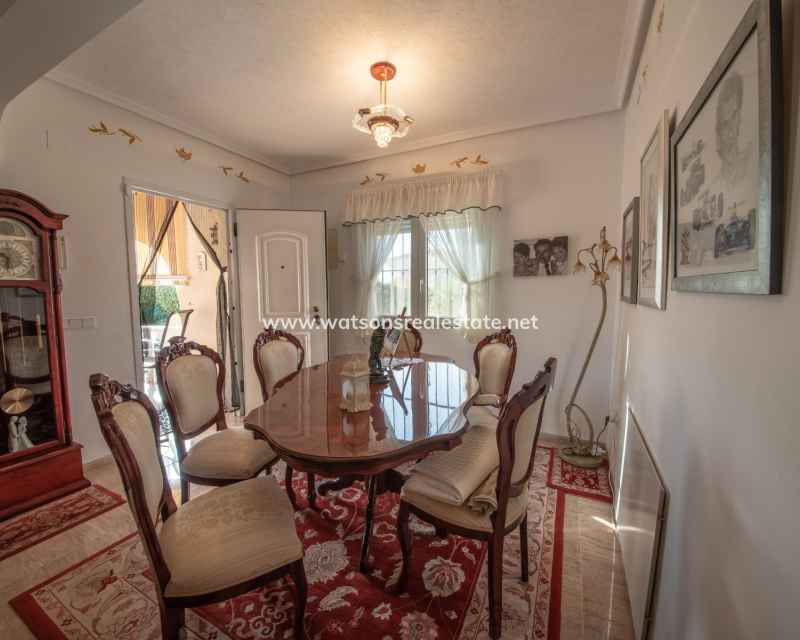 Venta - Chalet Independiente - Urb. La Marina