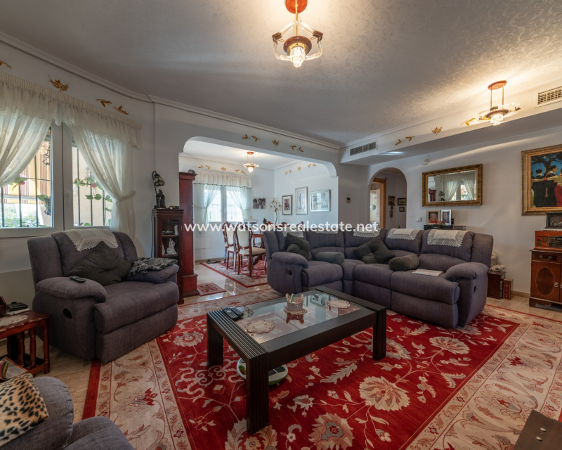 Venta - Chalet Independiente - Urb. La Marina