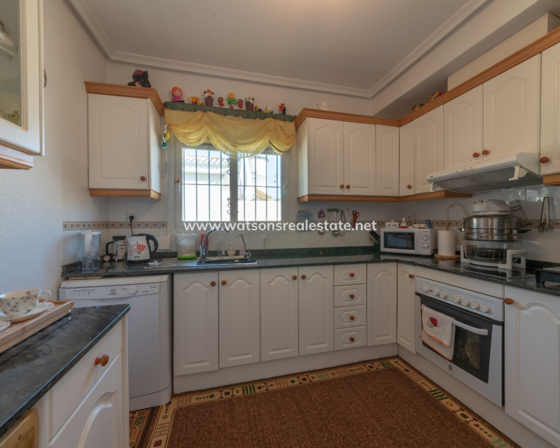 Venta - Chalet Independiente - Urb. La Marina