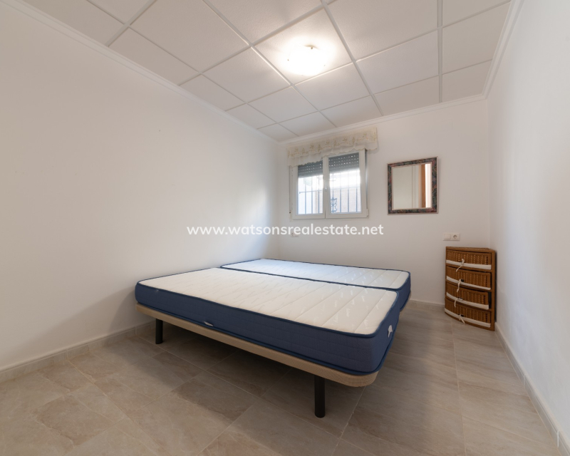 Venta - Chalet Independiente - Urb. La Marina