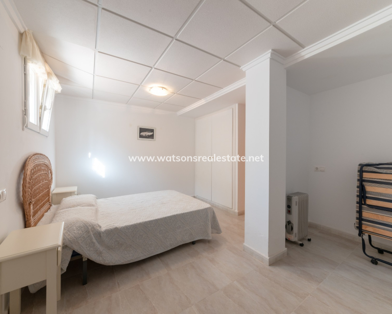 Venta - Chalet Independiente - Urb. La Marina