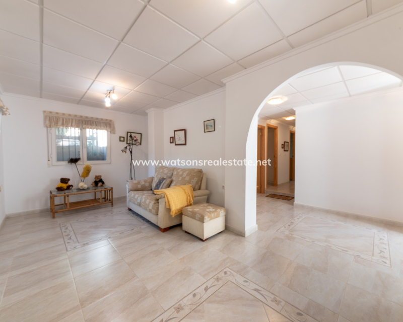 Venta - Chalet Independiente - Urb. La Marina