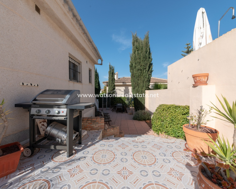 Venta - Chalet Independiente - Urb. La Marina