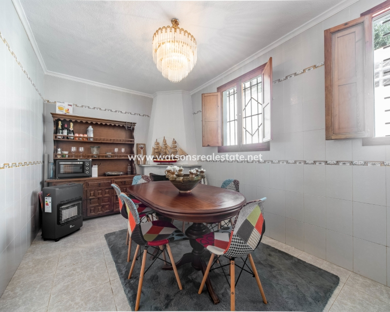 Venta - Chalet Independiente - Urb. La Marina