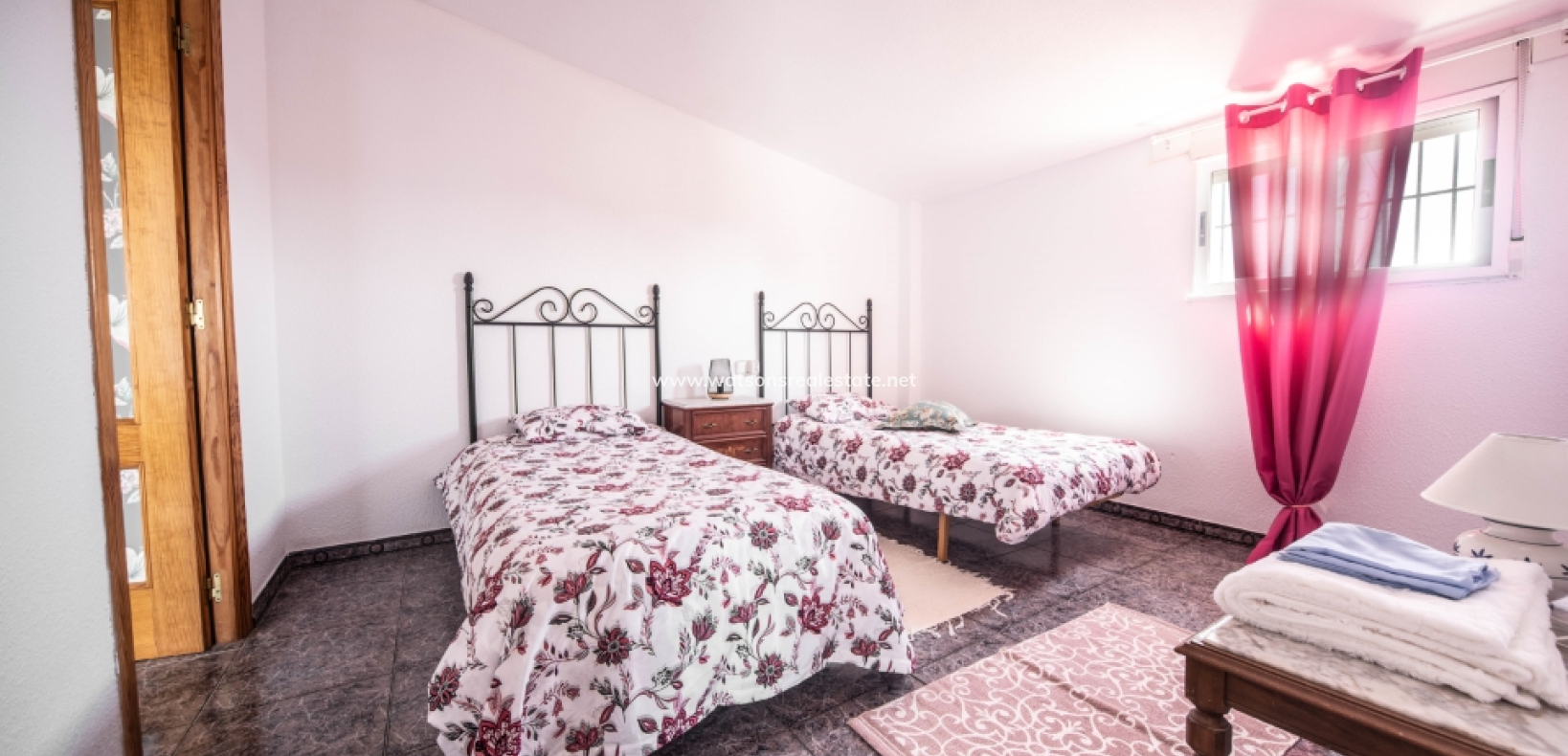 Venta - Chalet Independiente - Urb. La Marina