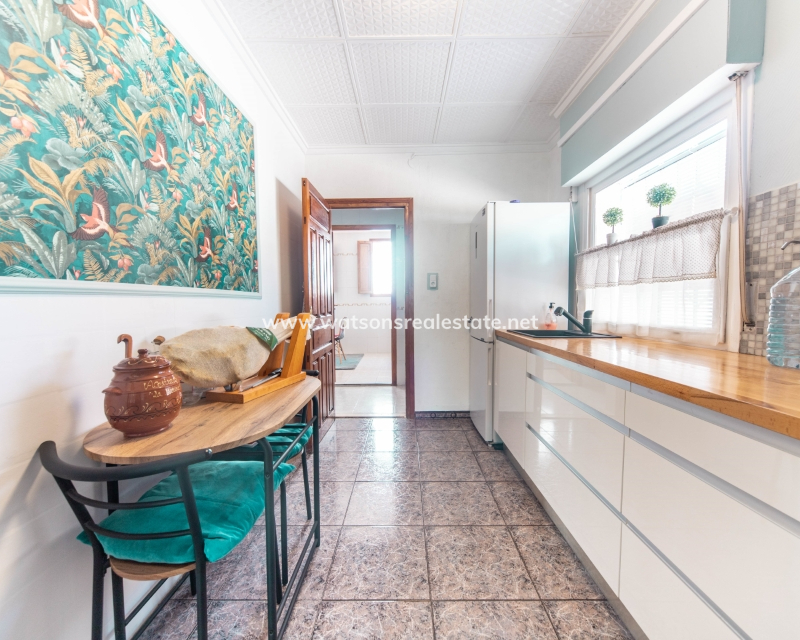 Venta - Chalet Independiente - Urb. La Marina