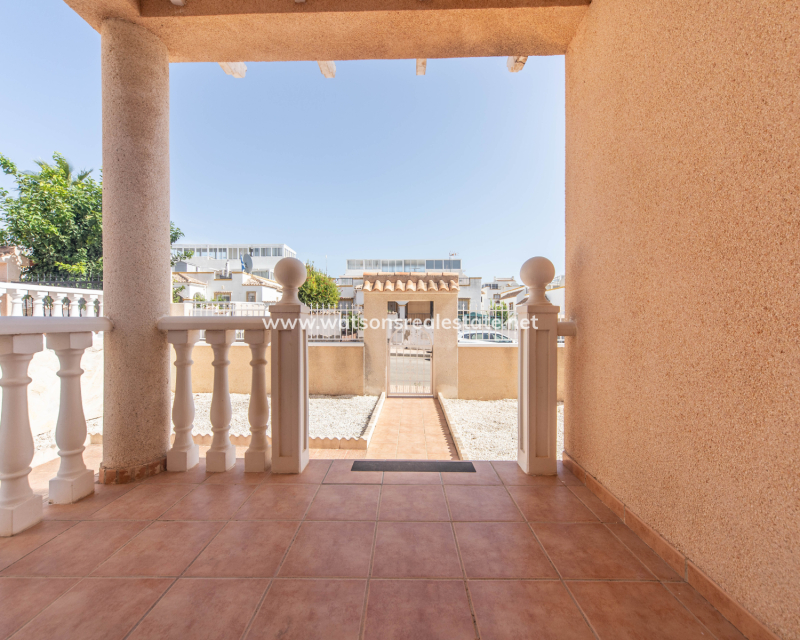 Venta - Chalet Independiente - Urb. La Marina