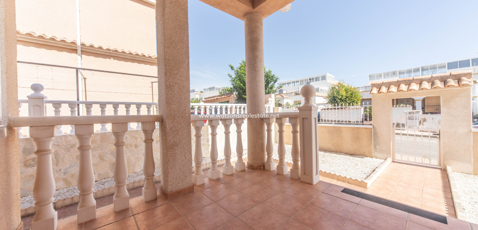 Venta - Chalet Independiente - Urb. La Marina