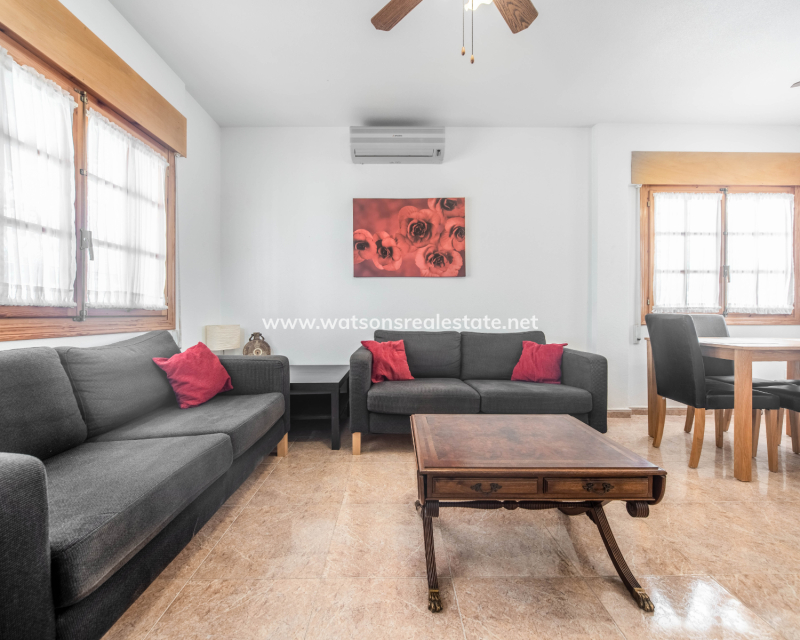 Venta - Chalet Independiente - Urb. La Marina