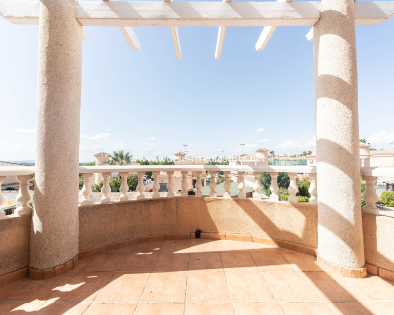 Venta - Chalet Independiente - Urb. La Marina