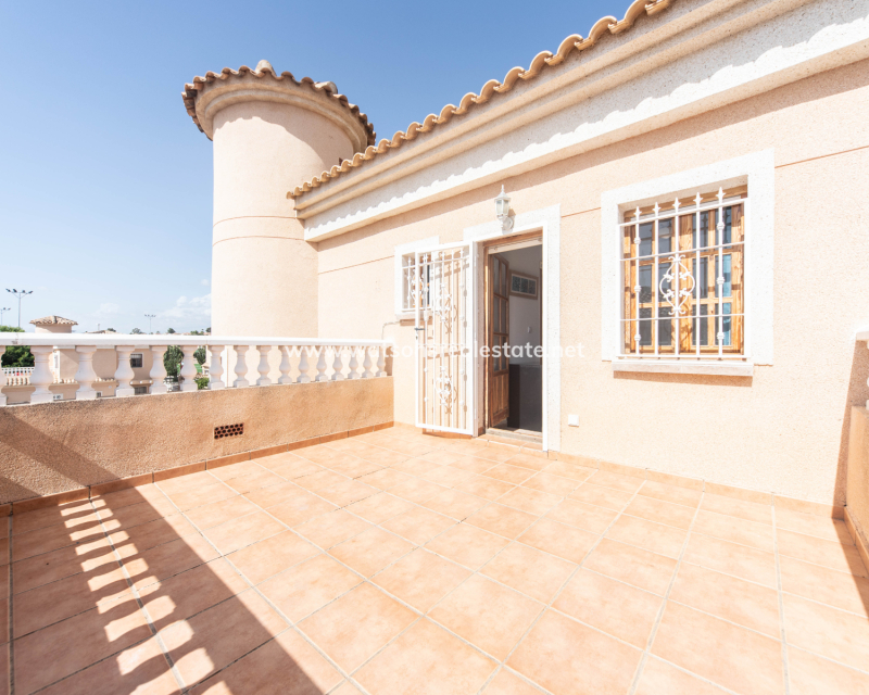 Venta - Chalet Independiente - Urb. La Marina