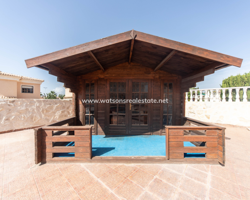 Venta - Chalet Independiente - Urb. La Marina