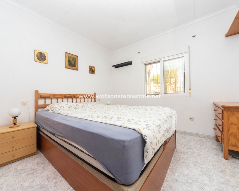 Venta - Chalet Independiente - Urb. La Marina