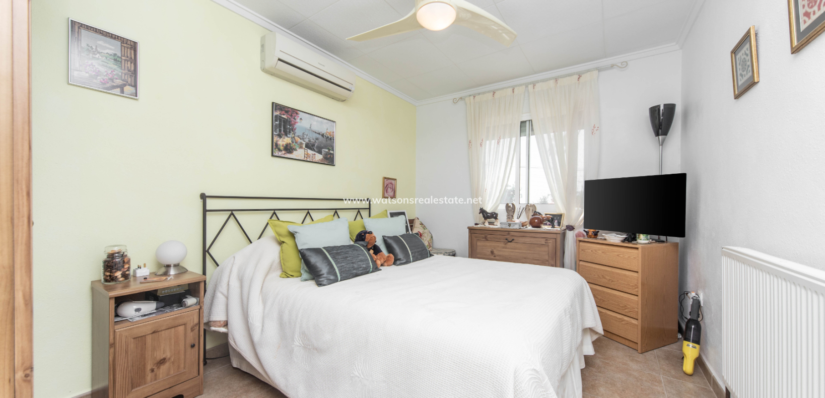 Venta - Chalet Independiente - Urb. La Marina