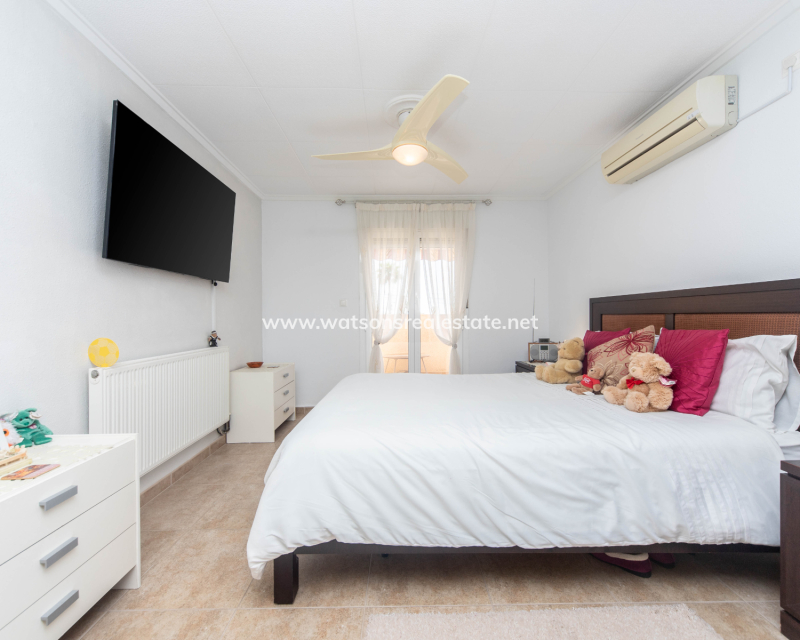 Venta - Chalet Independiente - Urb. La Marina