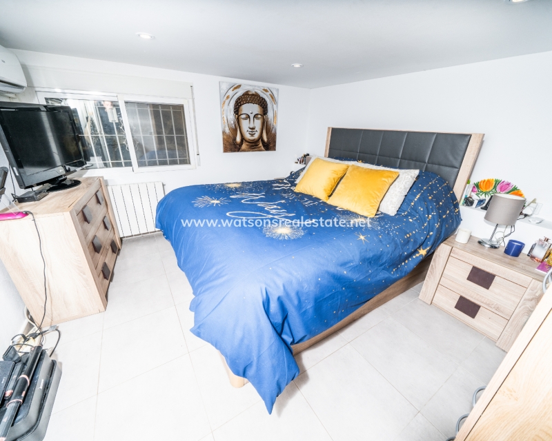 Venta - Chalet Independiente - Urb. La Marina