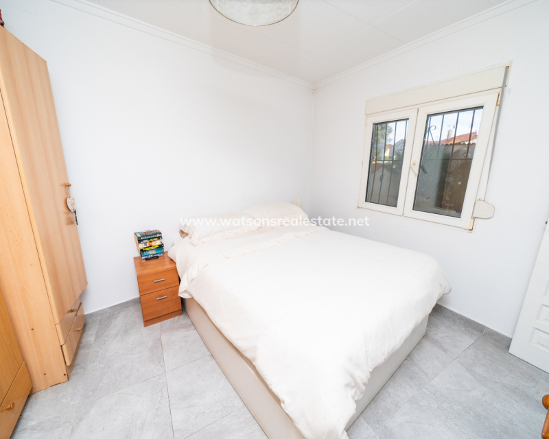 Venta - Chalet Independiente - Urb. La Marina