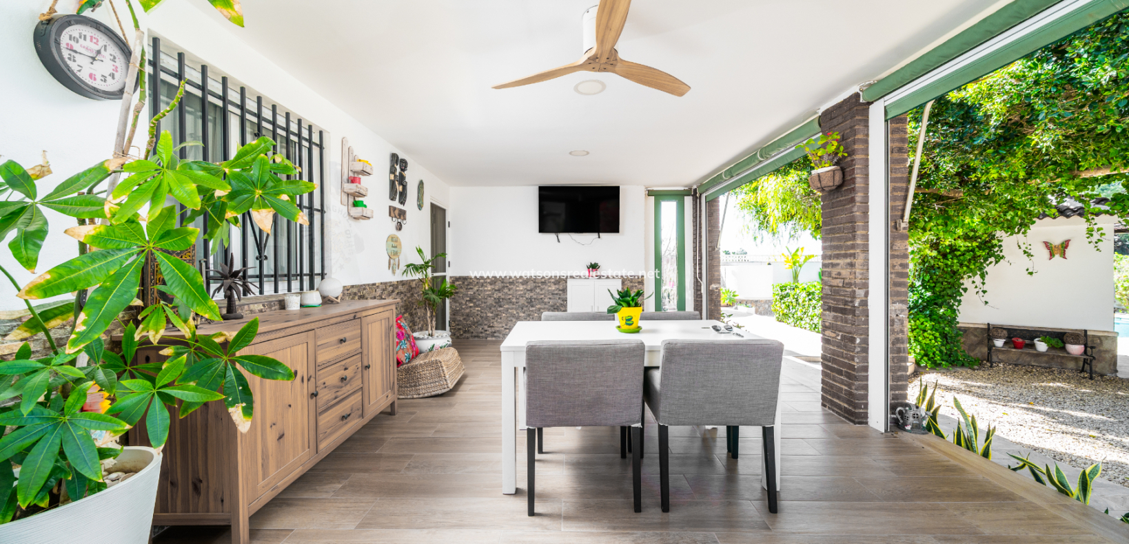 Venta - Chalet Independiente - Urb. La Marina