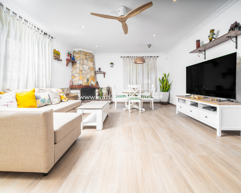 Venta - Chalet Independiente - Urb. La Marina