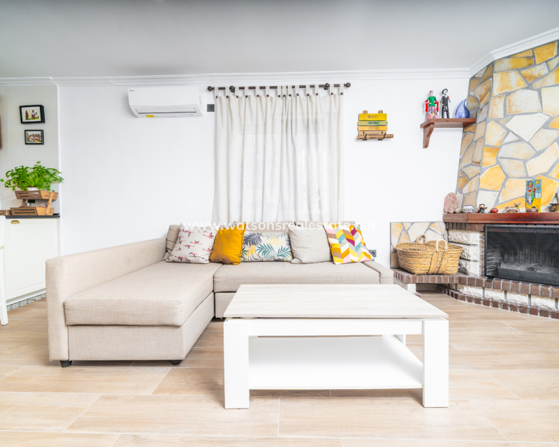 Venta - Chalet Independiente - Urb. La Marina