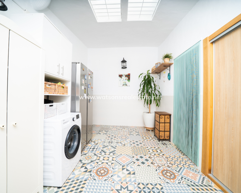 Venta - Chalet Independiente - Urb. La Marina