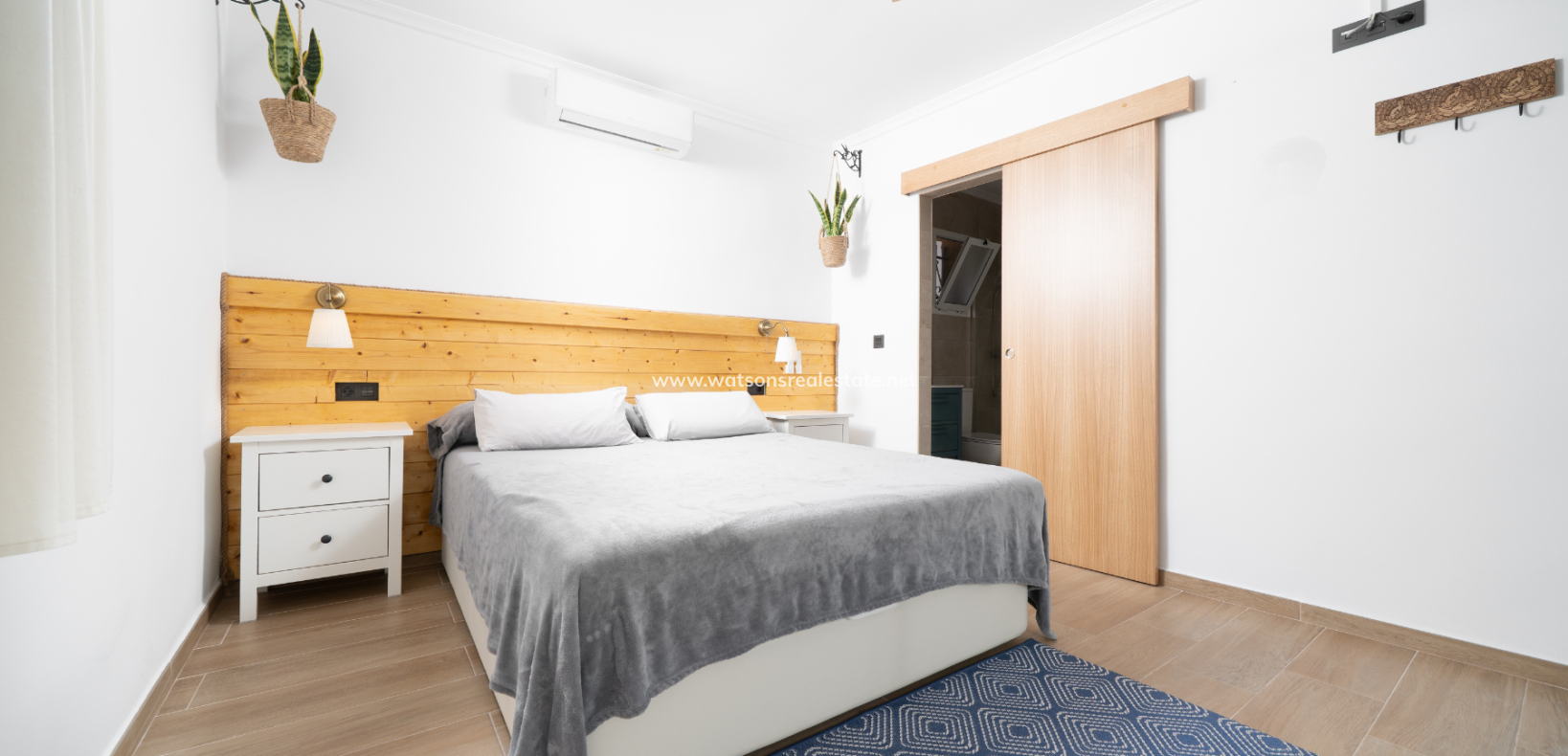 Venta - Chalet Independiente - Urb. La Marina