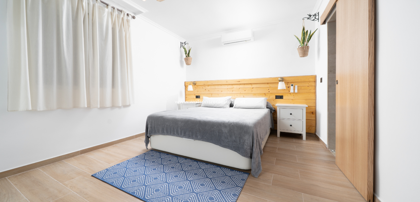 Venta - Chalet Independiente - Urb. La Marina