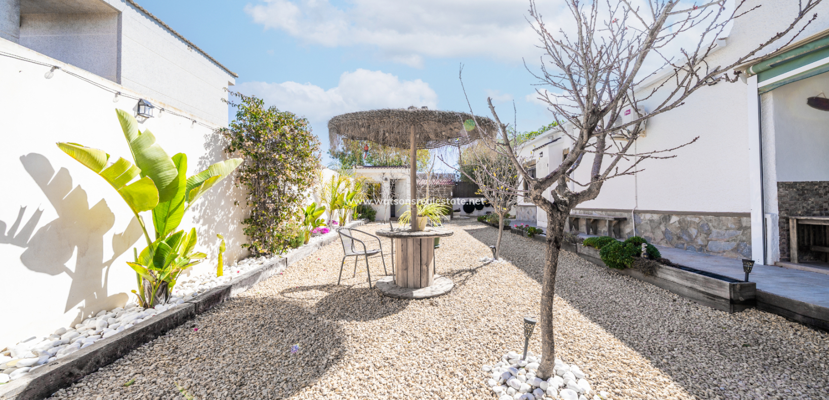Venta - Chalet Independiente - Urb. La Marina