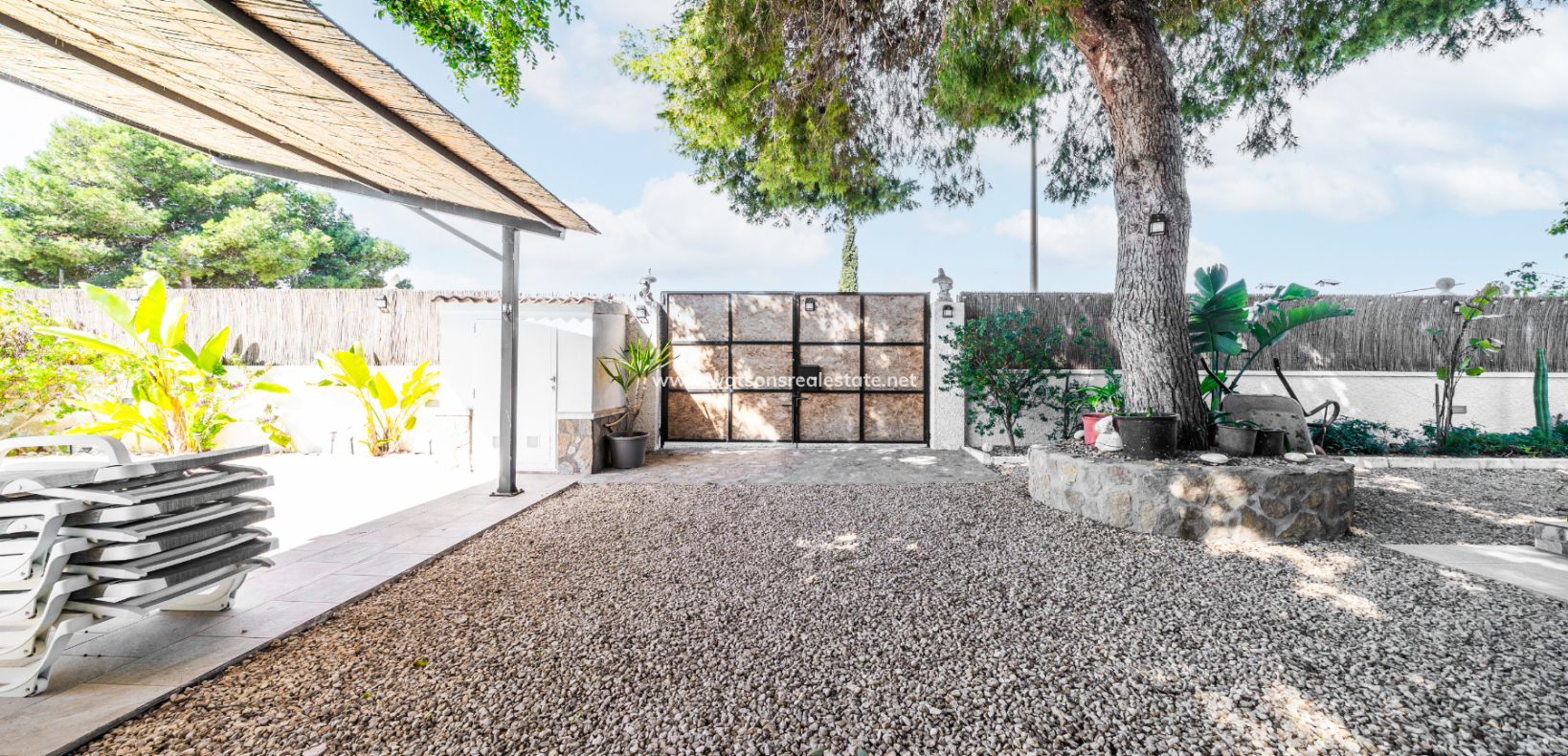 Venta - Chalet Independiente - Urb. La Marina