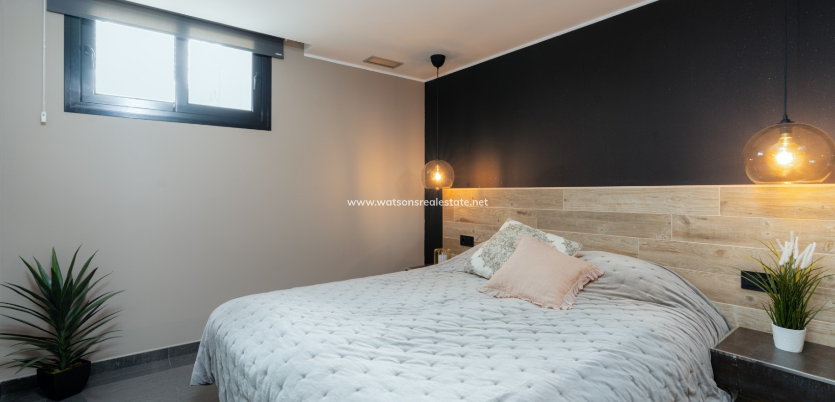 Venta - Chalet Independiente - Urb. La Marina