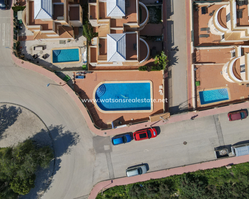 Venta - Chalet Independiente - Urb. La Marina