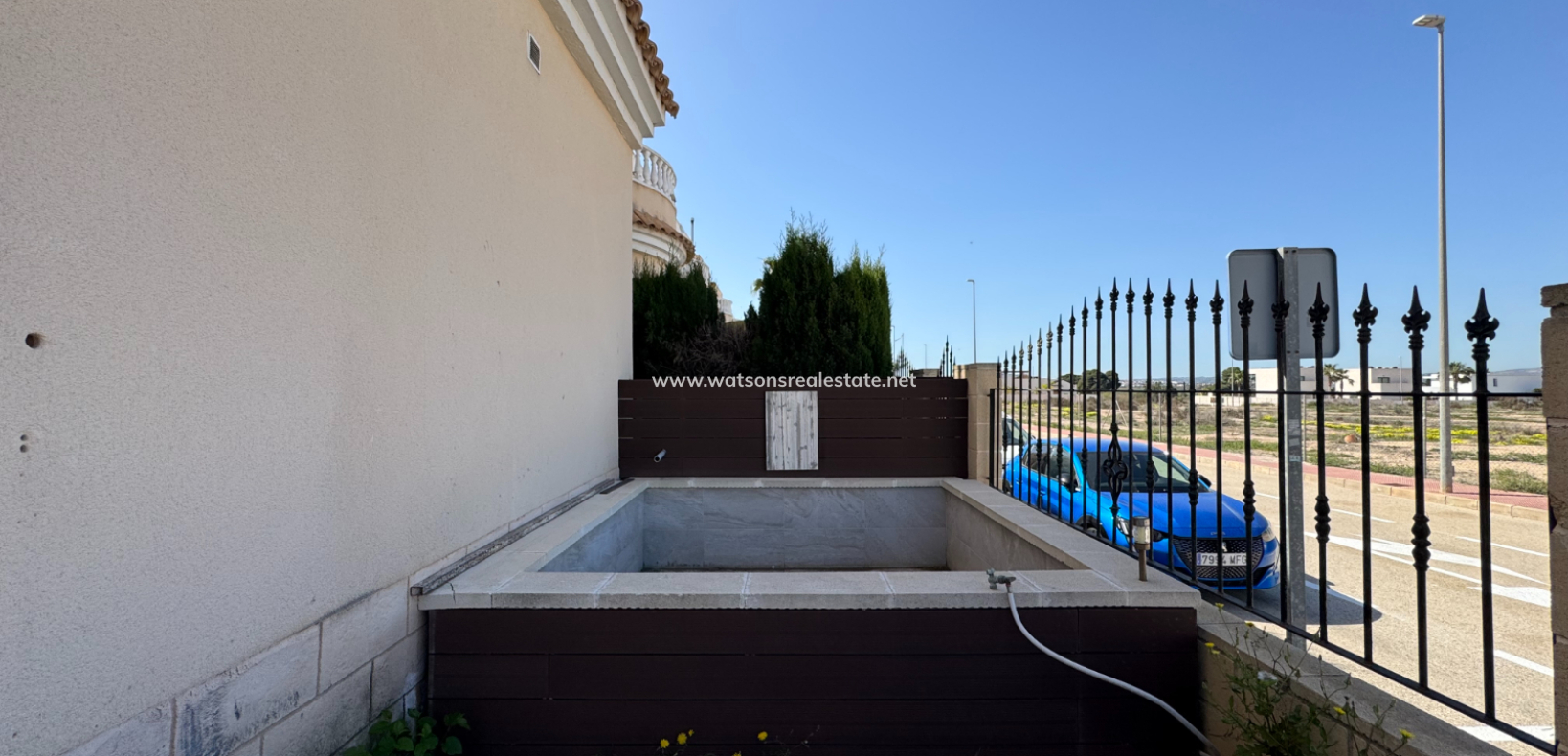 Venta - Chalet Independiente - Urb. La Marina