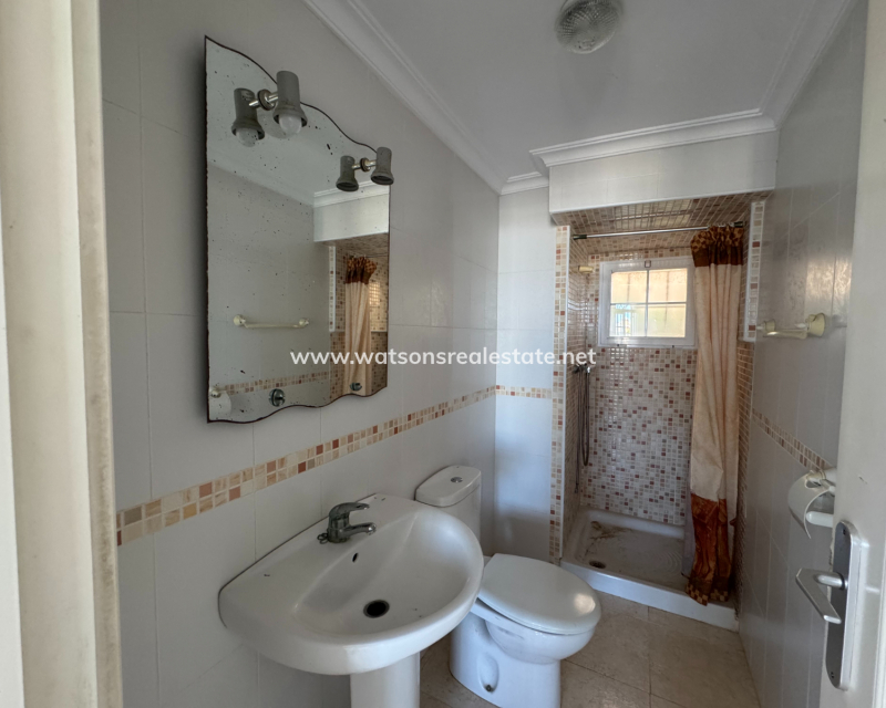 Venta - Chalet Independiente - Urb. La Marina